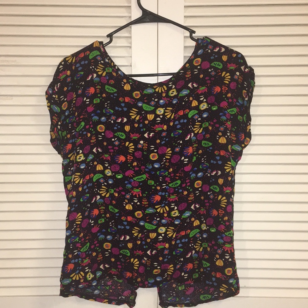 Colorful Pattern - Short Sleeved Top